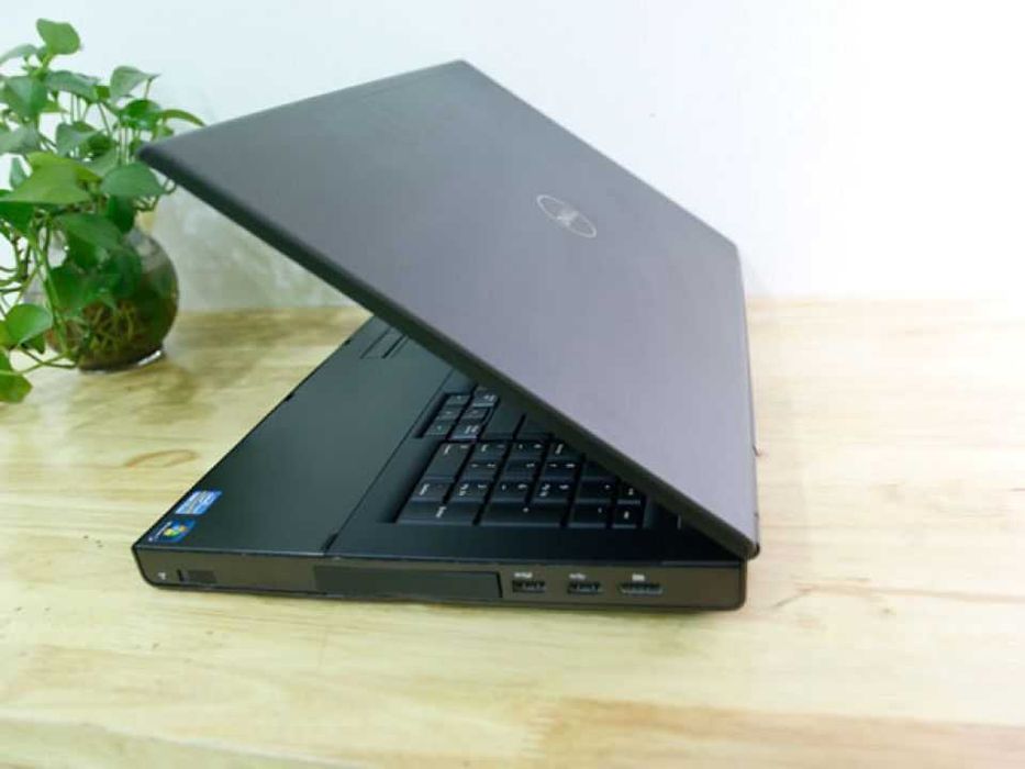 Dell Precision M6600 / i7-2760QM