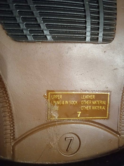 Мужские туфли Milano, Чоловічі туфлі броги. З Англії. Оригінал. Нові