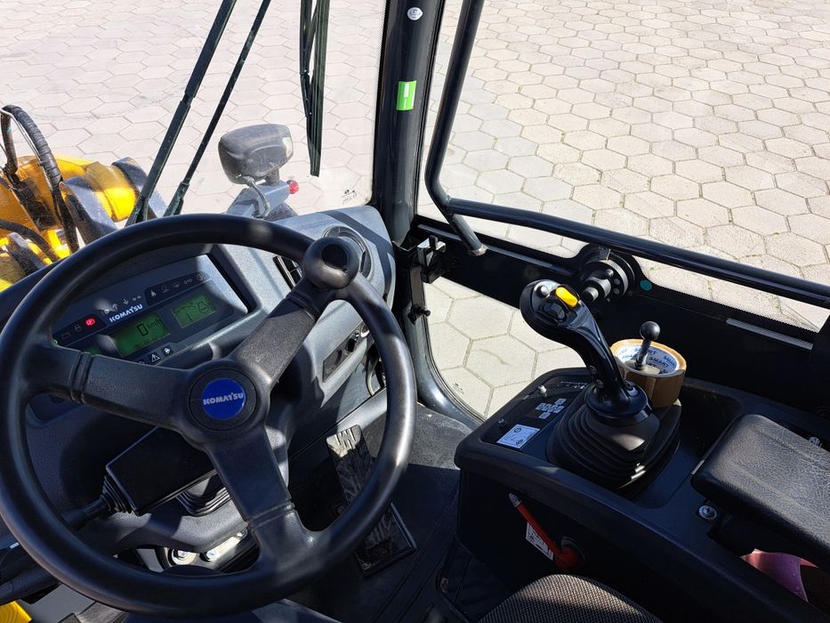 KOMATSU WA80-7M Cat JCB Volvo 2019r 1800mth ładowarka widły Zamiana
