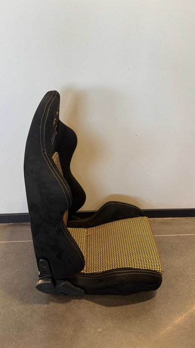 Baquer tipo Recaro Preta e Amarela