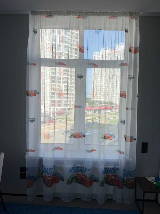 Продам тюль в дитячу