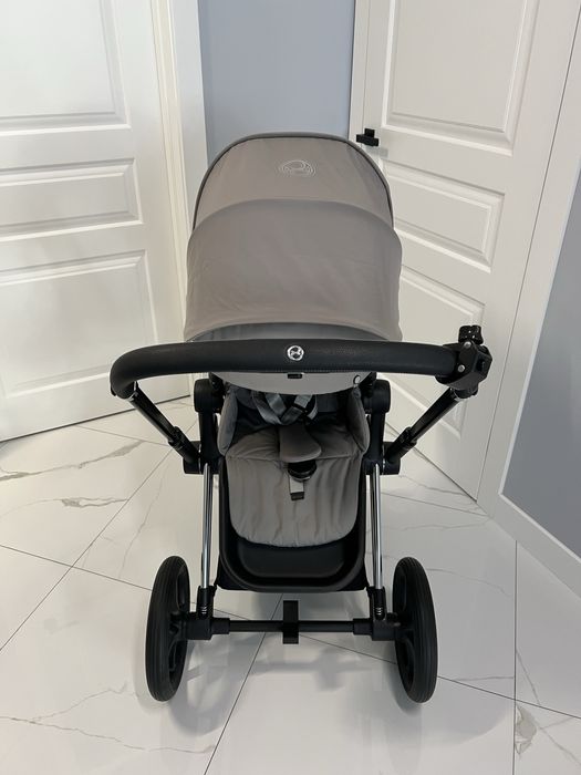 Cybex Priam 4.0, 2 в 1, Mirage Grey на шасі Chrome Black (2025)