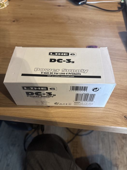 Zasilacz Helix HX effect DC-3g (uszkodzony)