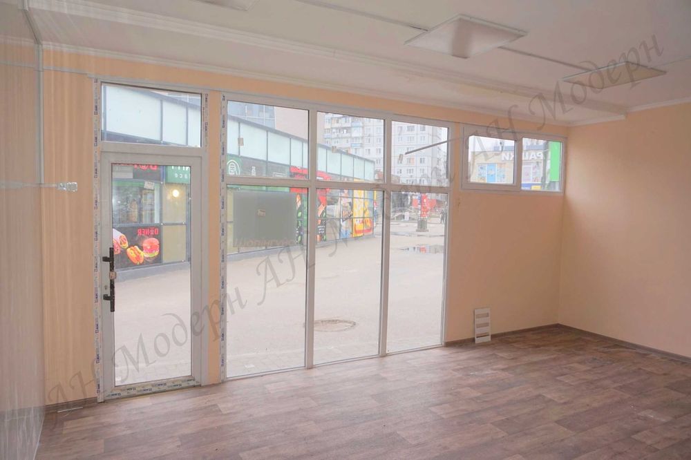 Великий павільйон біля метро та супермаркету продаж Харків