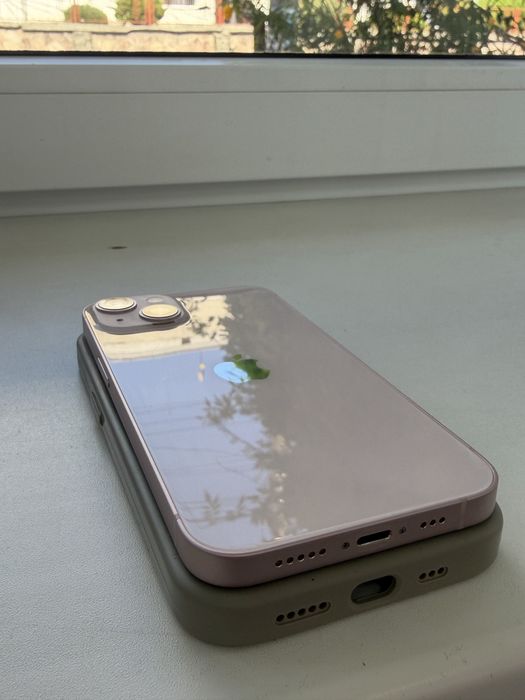 iPhone 13 128GB Pink, Neverlock, Face ID, оригінал