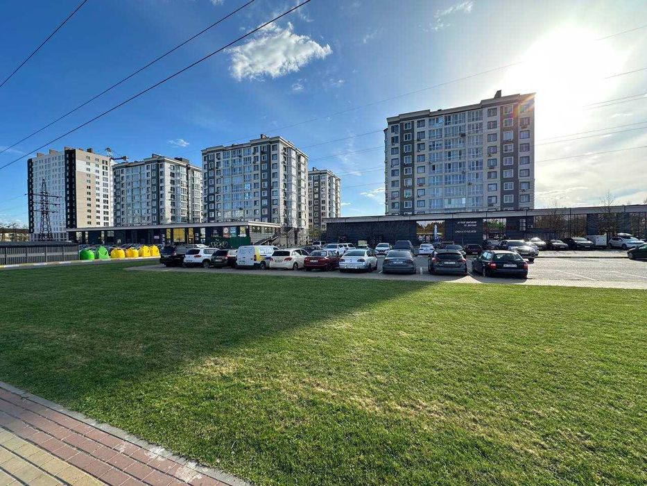 Фасадні 546м2 в Бучі! 1й поверх, висота стелі 5,6м! 100кВт електрики