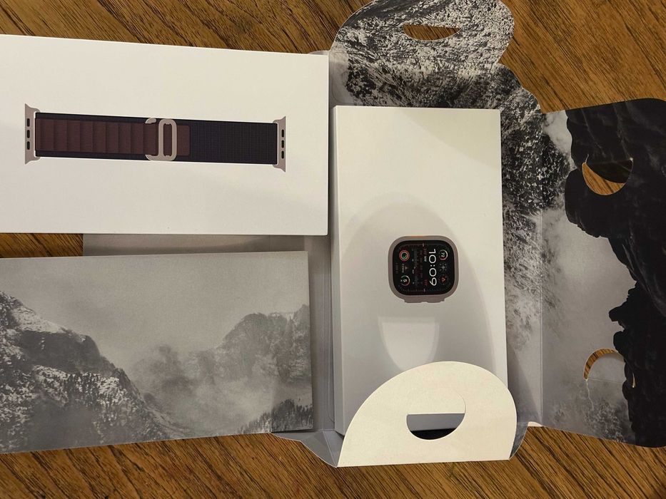 Apple Watch Ultra 2 49mm + opaska alpine loop indiego L