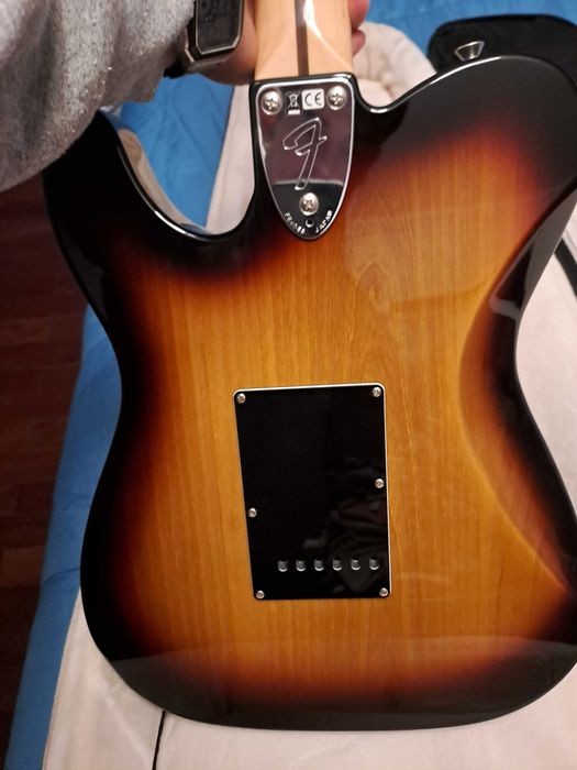 Fender MIJ 70s Telecaster Deluxe Sunburst 2019 + equipamento