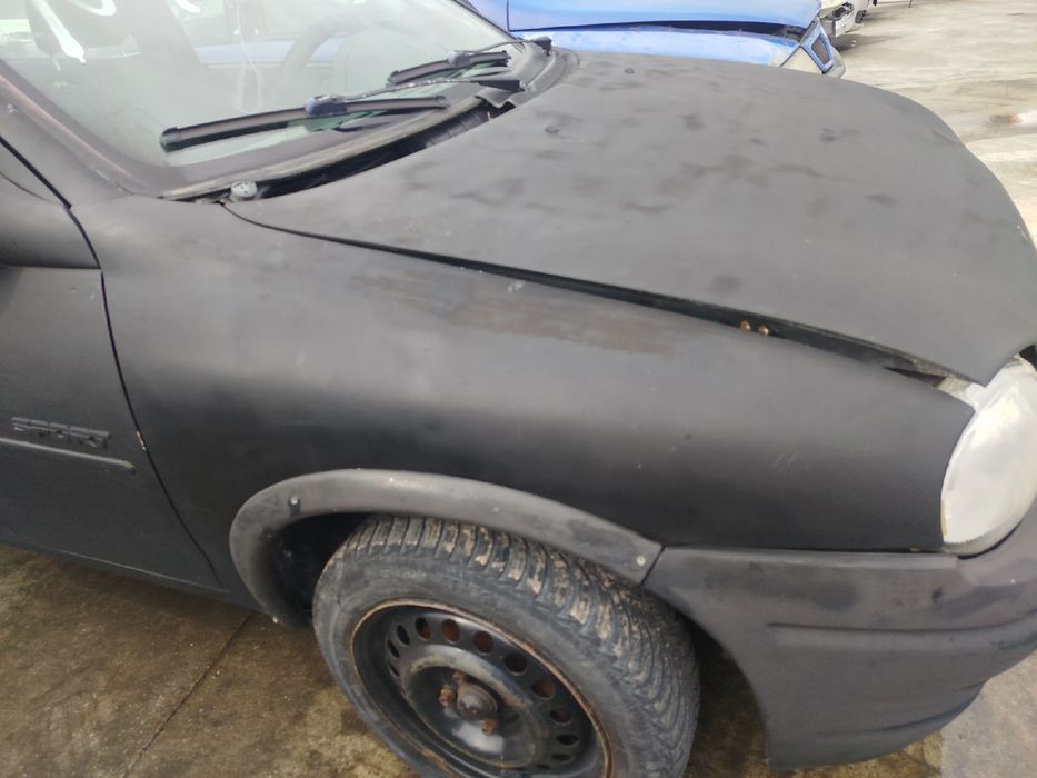 Guarda-lamas direito OPEL Corsa B