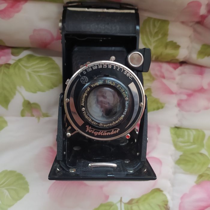 Старый фотоаппарат Германия