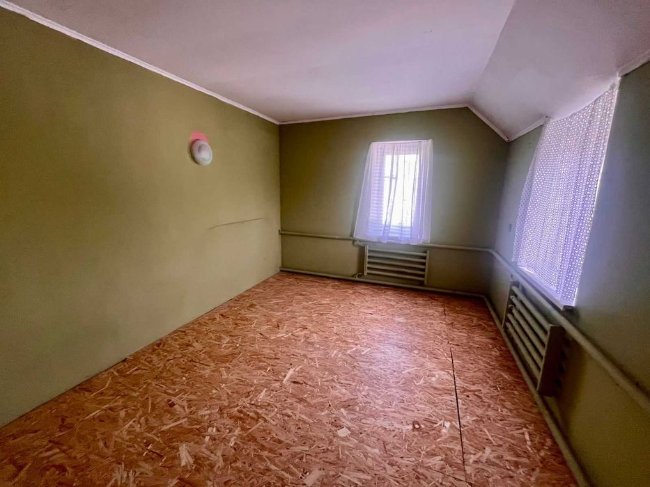 Продаж 2-поверхового цегляного будиноку м. Українка, вул. Приозерна