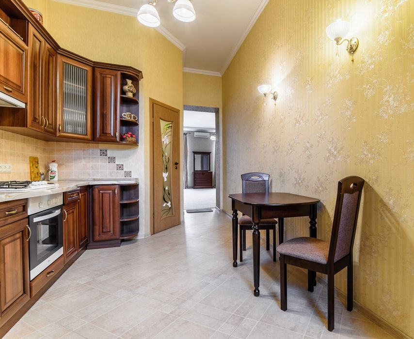 Продаж 1-кім квартири по вул. Листопадового Чину. Парк Франка