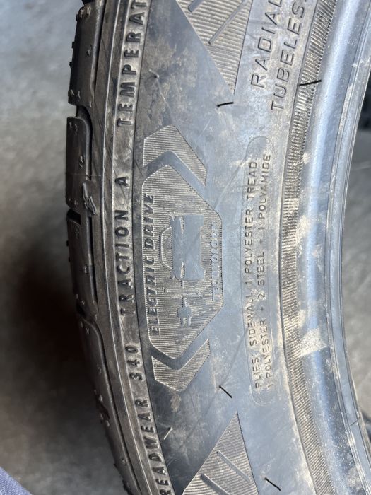 4x 215/50/19 Goodyear EfficientGrip Performance NOWE DEMO 2022 4szt