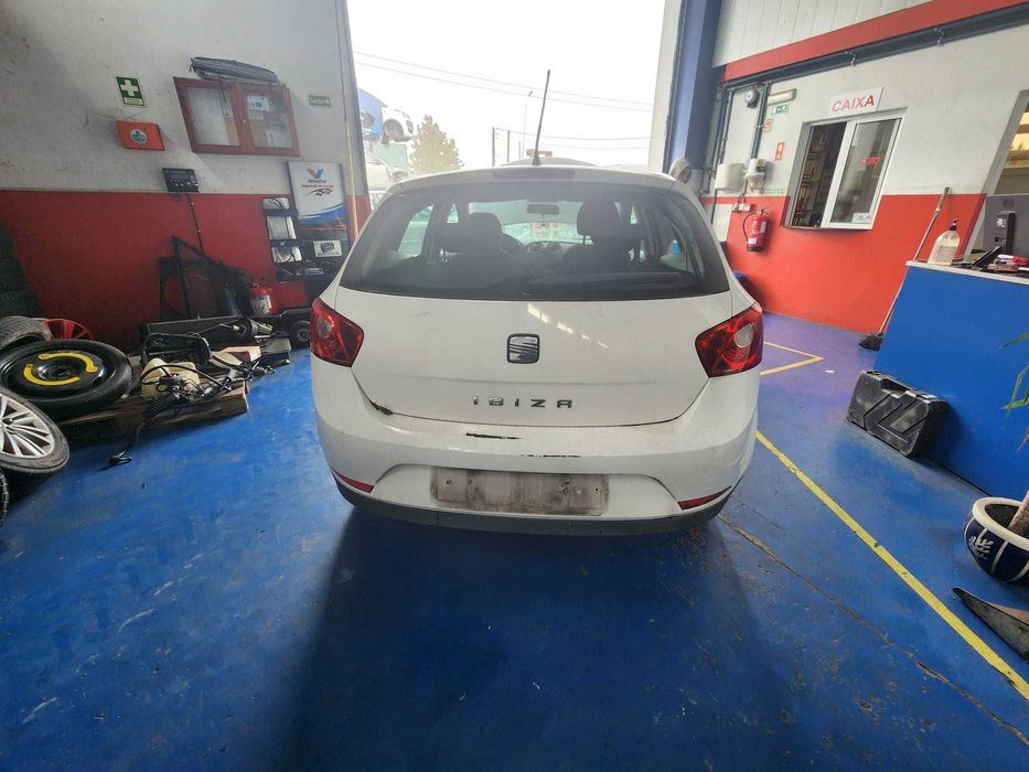 Seat Ibiza 6J 3/5 portas 1.6 e 1.4 TDI 2008 até 2016 às Peças