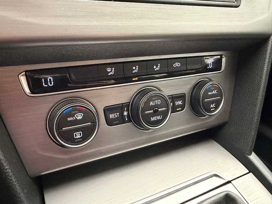 VOLKSWAGEN PASSAT VARIANT 1.6TDI TRENDLINE