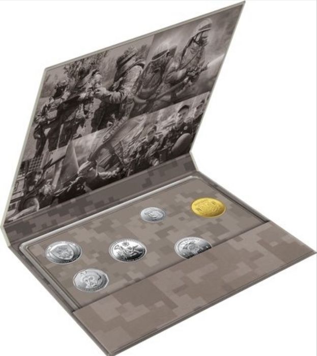 Річний набір монет "Монети України 2025" у сувенірному пакуванні