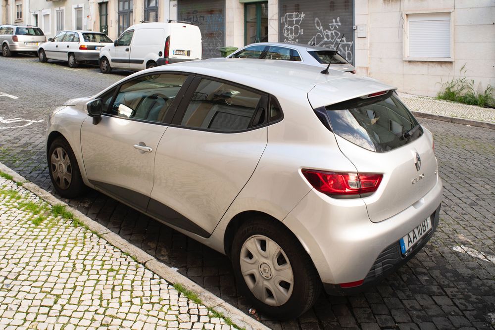 Vendo Cleo modelo 2015 em exelente estado.