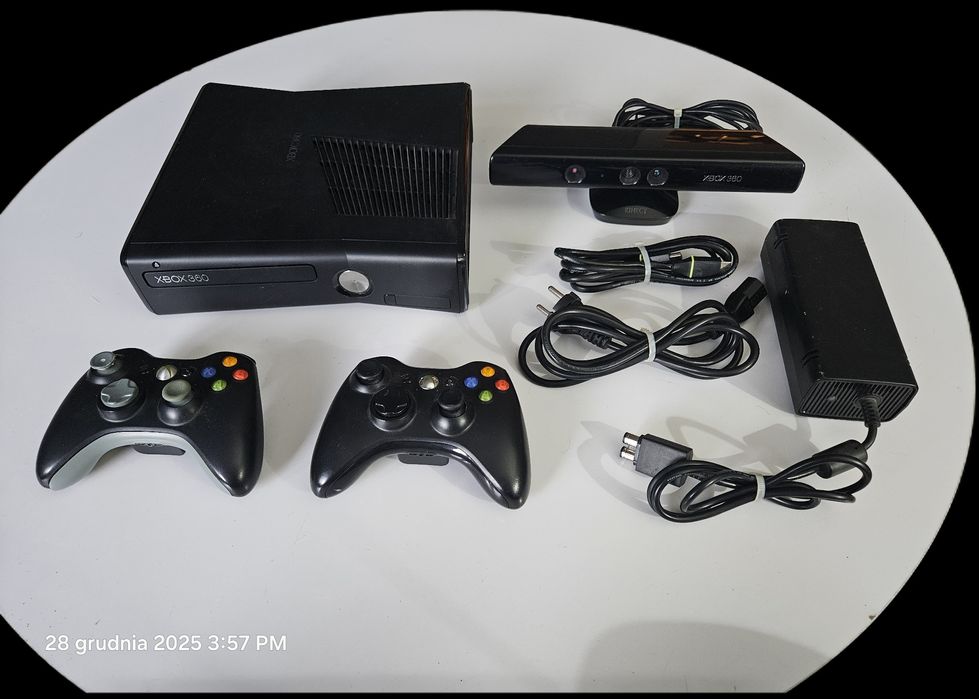 Xbox 360 Slim Kinect 2 pady