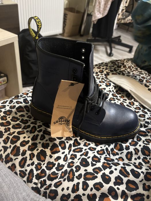 Dr martens glany buty rozmiar 42 nowe granatowe meskie