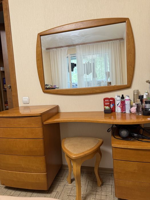 Меблі у спальню, комод