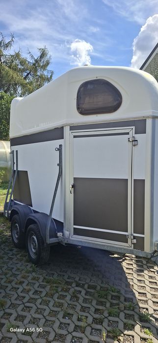 Przyczepa do koni Cheval Liberte (2007) DMC 1100 kg na prawo jazdy kat B stan dobry.
