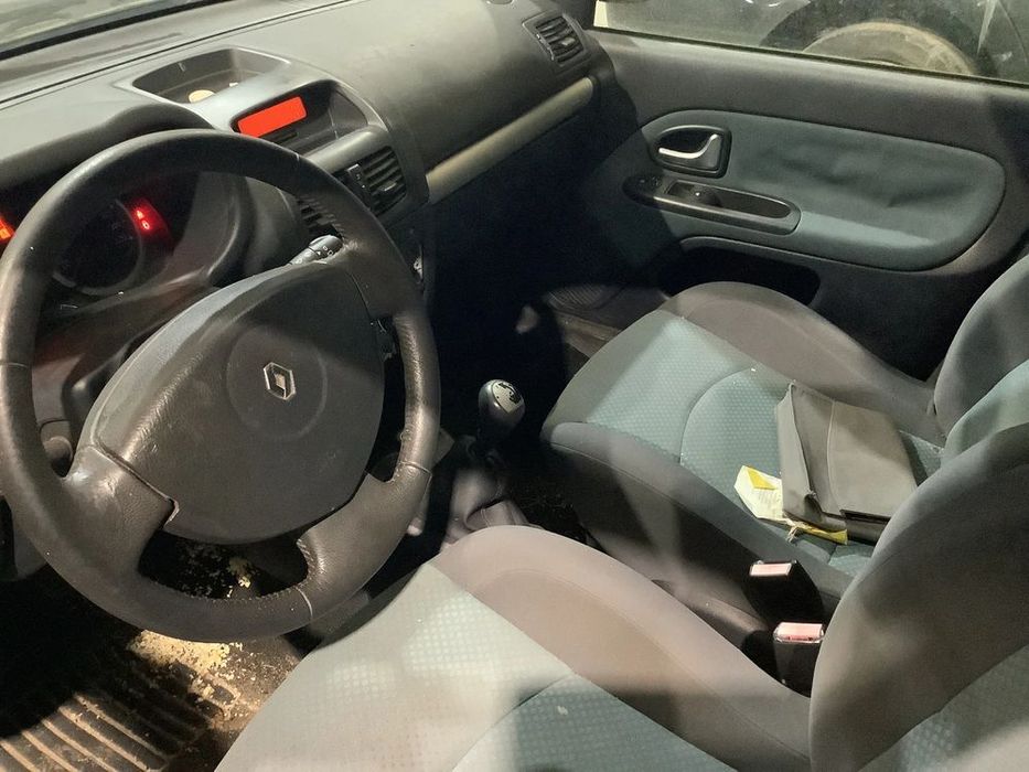 Renault Clio 2 1.5 DCi - Para Peças