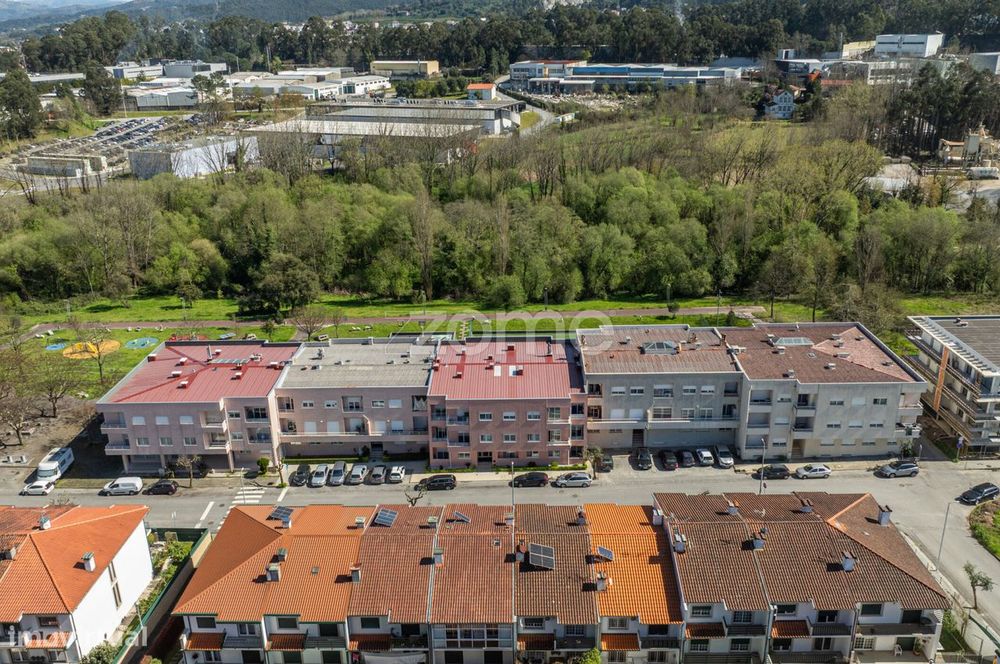 Apartamento T2+1 em Palmeira, Braga.
