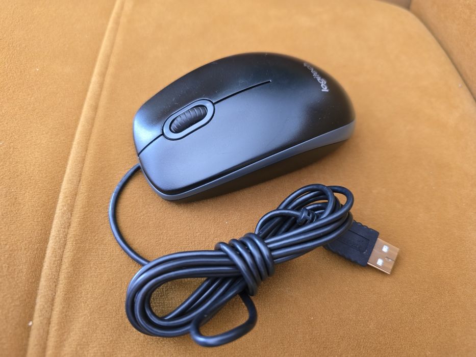 Myszka komputerowa Logitech B100 na USB 800 DPI optyczna