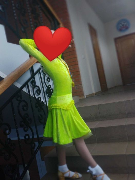 Продам бальне плаття б/в,600грн