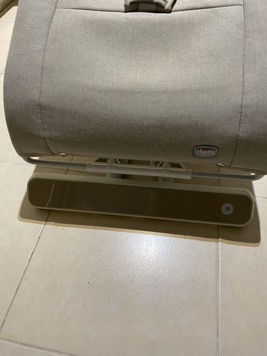 Espreguicadeira Chicco vibratoria com comando