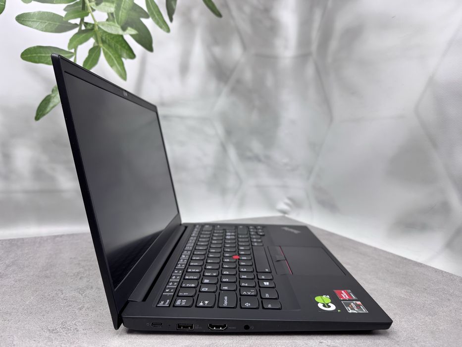 Ноутбук Lenovo ThinkPad E14 G3/Ryzen 5 5500U/8/NVMe 256 GB/14"/IPS