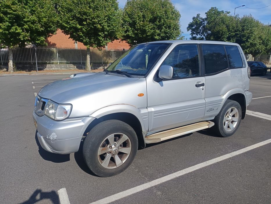 Nissan Terrano — fotografia 3