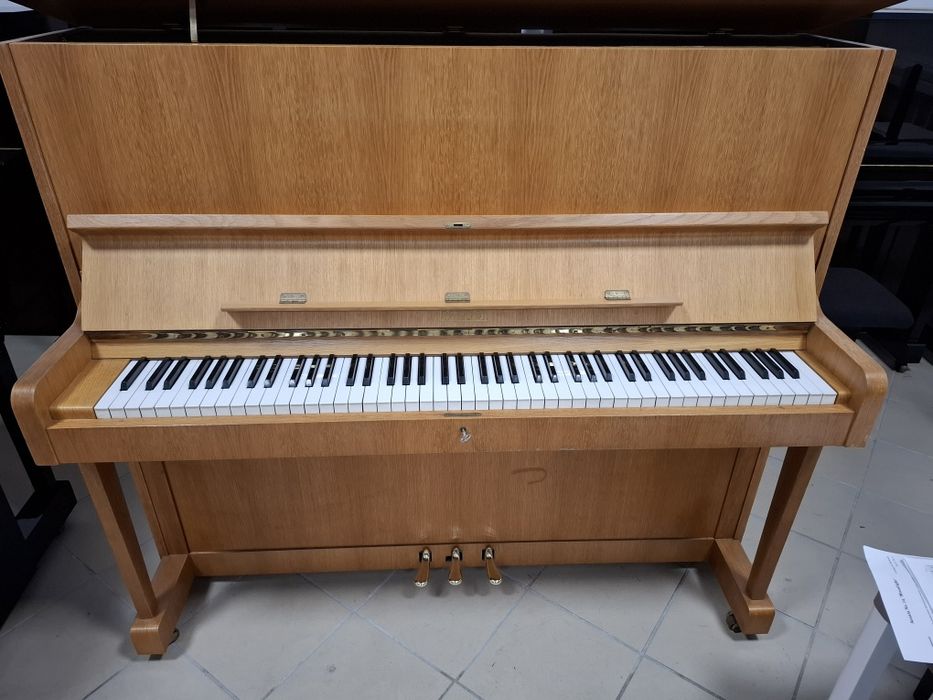 Pianino Petrof  125cm koncertowe stan  bdb