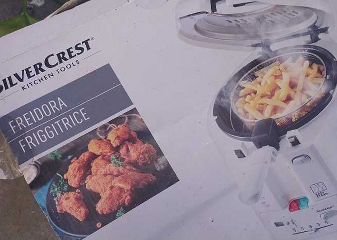 Fritadeira a óleo NOVA