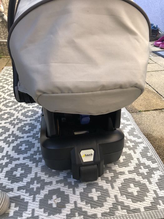 Sprzedam fotelik samochodowy nosidelko dzieciece firmy hauck fisher-pr