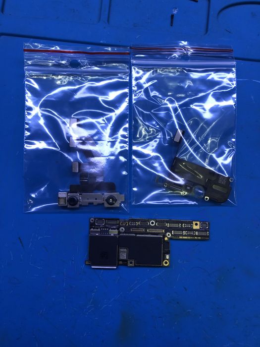 Плата на Iphone x 64