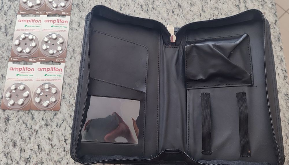 Aparelhos auditivos "minisom"