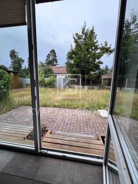 Будинок з ремонтом швидкий виїзд на Київ