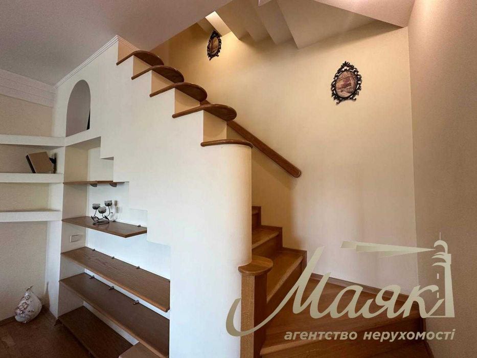 Без% Аренда двухуровневой квартиры по ул.Верхогляда/Драгомирова 4