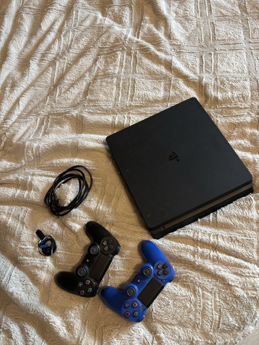 Konsola Ps4 slim 1tb