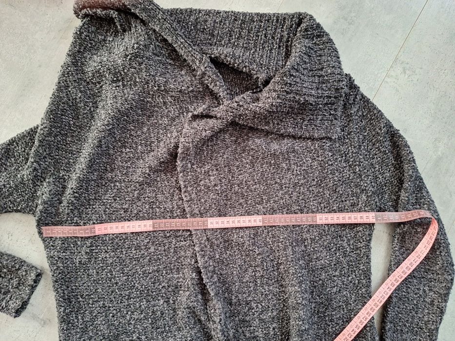 Sweter damski rozm. M szary