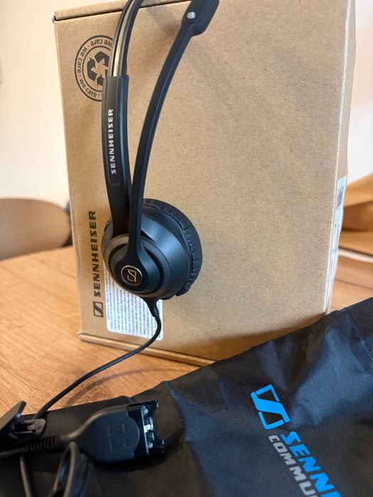 Słuchawki Sennheiser z mikrofonem Etui  Nowe nieużywane