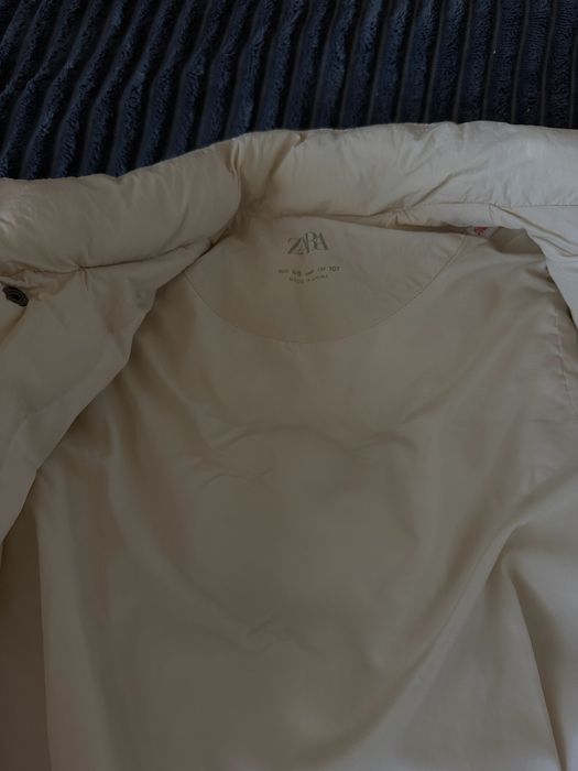 Продам жилетку Zara