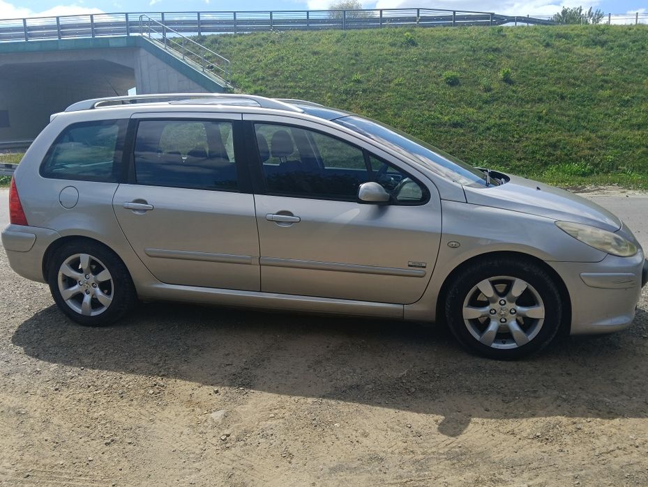 Peugeot 307SW  2.0HDI 136KM  7osobowe