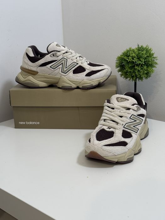 New Balance 9060 krem rozmiar 40