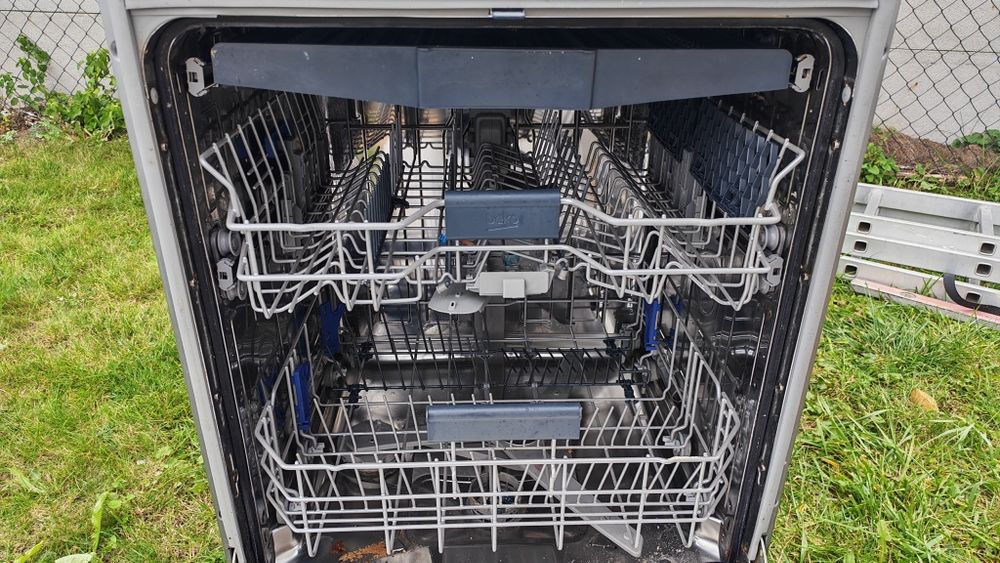 Zmywarka beko den48520xad uszkodzona