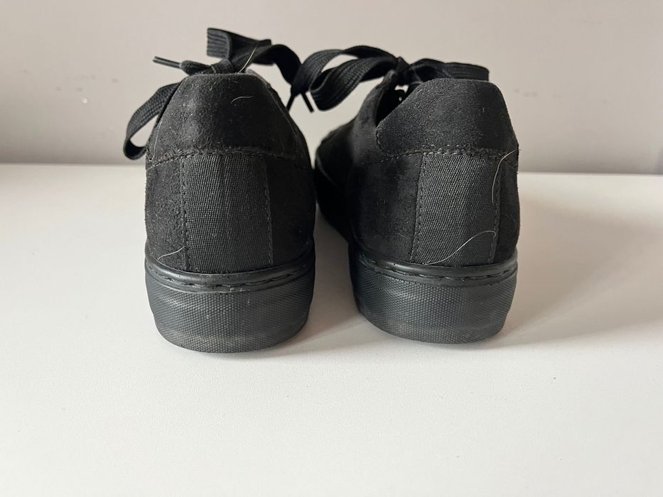 Czarne sneakersy