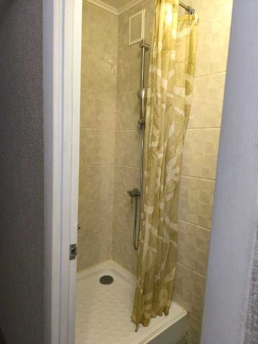 Продам кімнату в гуртожитку просп. Голосіївський (40-річчя Жовтня)17-Б