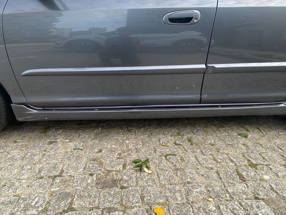 Honda Civic 1.7 CTDi 2005 — SINISTRADO — A ANDAR — 270.000 km