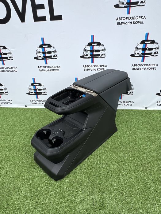 Салон BMW IX сидения сідушки підлокотник обшивки накладки БМВ ІХ і50